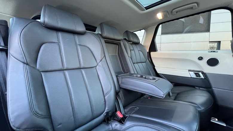 Land Rover Range Rover Sport 3.0 SDV6 [306] HSE Dynamic 5dr Auto Diesel Estate